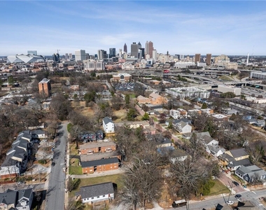 593 Formwalt Street Sw - Photo Thumbnail 32