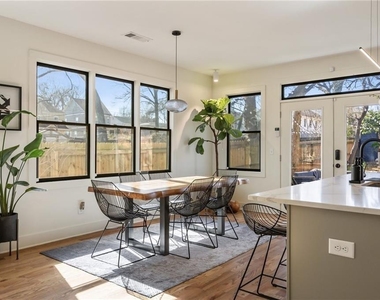 593 Formwalt Street Sw - Photo Thumbnail 8