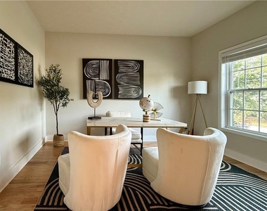 1586 Riesling Drive - Photo Thumbnail 11