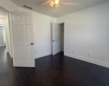 5059 Weatherstone Drive - Photo Thumbnail 32