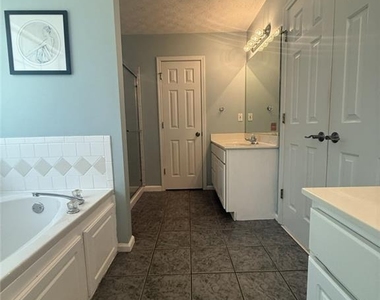 5059 Weatherstone Drive - Photo Thumbnail 29