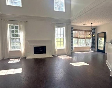 5059 Weatherstone Drive - Photo Thumbnail 11