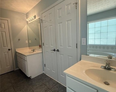 5059 Weatherstone Drive - Photo Thumbnail 30