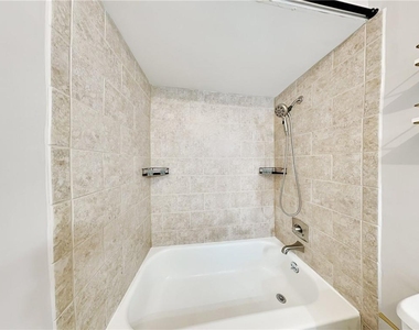 1445 Monroe Drive - Photo Thumbnail 7