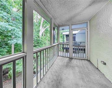 1445 Monroe Drive - Photo Thumbnail 12