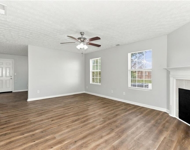 147 Woodwind Way - Photo Thumbnail 5
