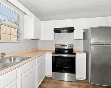 147 Woodwind Way - Photo Thumbnail 2