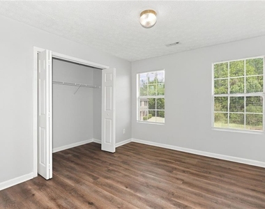 147 Woodwind Way - Photo Thumbnail 8