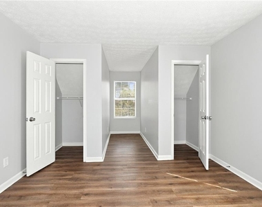 147 Woodwind Way - Photo Thumbnail 6