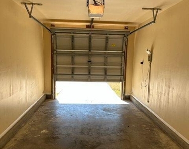950 Wynfield Circle - Photo Thumbnail 21