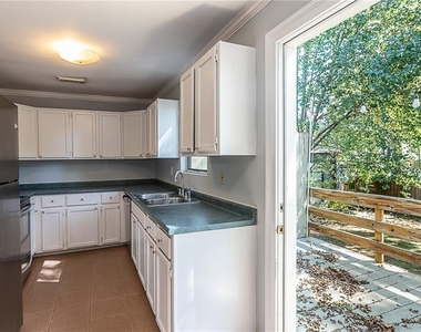 568 Stokeswood Avenue Se - Photo Thumbnail 11