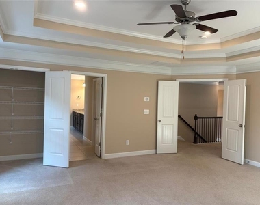 4470 Skylark Lane - Photo Thumbnail 38