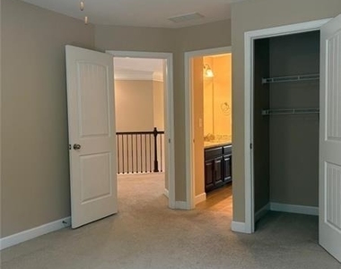 4470 Skylark Lane - Photo Thumbnail 21