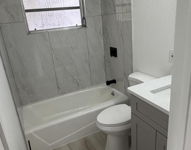 292 Mercury Drive - Photo Thumbnail 12