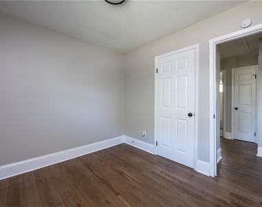1891 Goddard Street Se - Photo Thumbnail 17