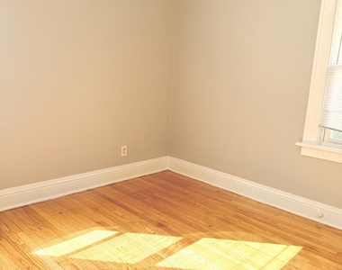 14948 Riverside Drive - Photo Thumbnail 17