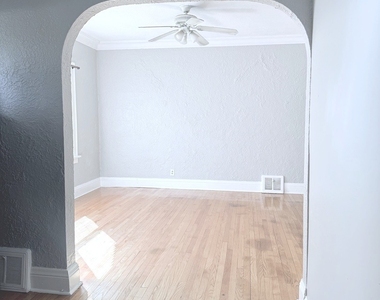 14948 Riverside Drive - Photo Thumbnail 9