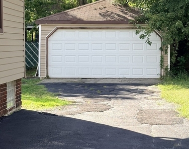 14948 Riverside Drive - Photo Thumbnail 28