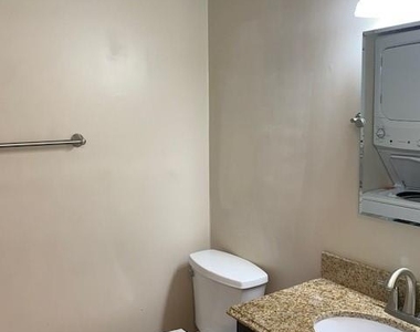 4266 Roswell Road Ne - Photo Thumbnail 6