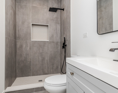 535 N Lawndale Avenue - Photo Thumbnail 3