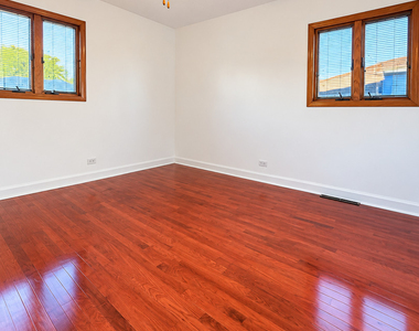 7852 Neenah Avenue - Photo Thumbnail 10