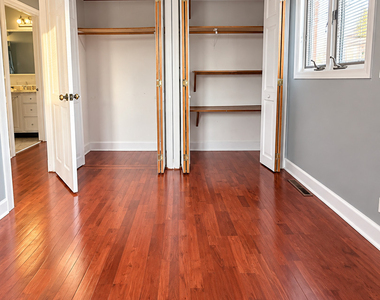 7852 Neenah Avenue - Photo Thumbnail 9