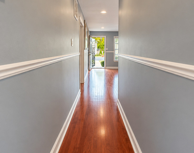 7852 Neenah Avenue - Photo Thumbnail 4