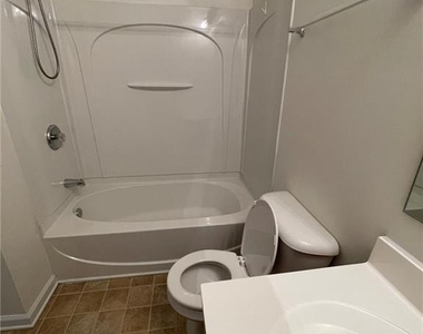 2350 Mayfair Drive - Photo Thumbnail 23