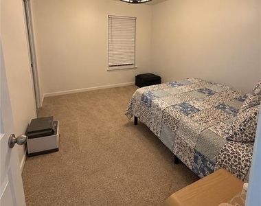 2350 Mayfair Drive - Photo Thumbnail 17