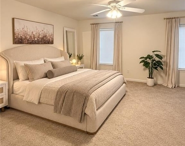 2350 Mayfair Drive - Photo Thumbnail 25