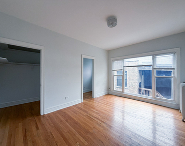 3449 N Elaine Place - Photo Thumbnail 1
