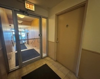 6118 N Sheridan Road - Photo Thumbnail 12