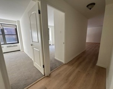 6118 N Sheridan Road - Photo Thumbnail 3
