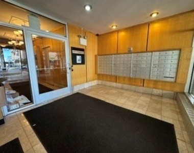 6118 N Sheridan Road - Photo Thumbnail 11