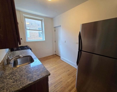 1621 W Farwell Avenue - Photo Thumbnail 5