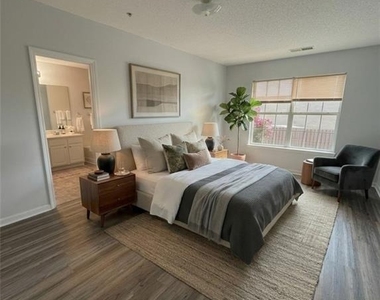 147 Primrose Drive - Photo Thumbnail 10