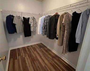 147 Primrose Drive - Photo Thumbnail 12