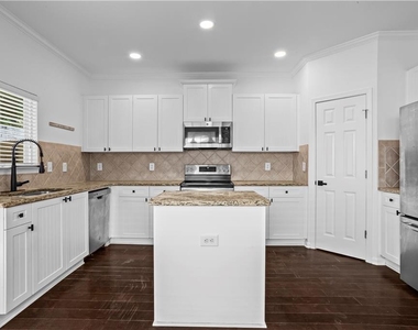 1108 Liberty Parkway Nw - Photo Thumbnail 9