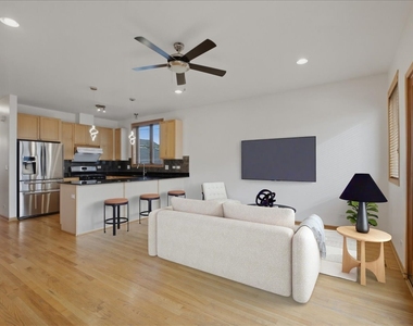 2911 S Farrell Street - Photo Thumbnail 3