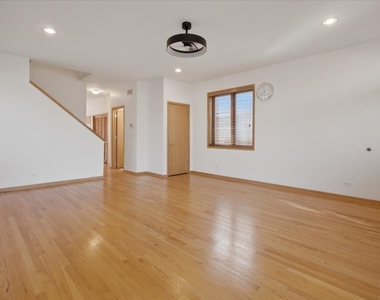 2911 S Farrell Street - Photo Thumbnail 2