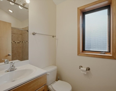 2911 S Farrell Street - Photo Thumbnail 12