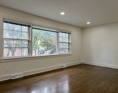 2538 W Arthur Avenue - Photo Thumbnail 13