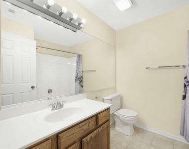 1081 Courtland Drive - Photo Thumbnail 7