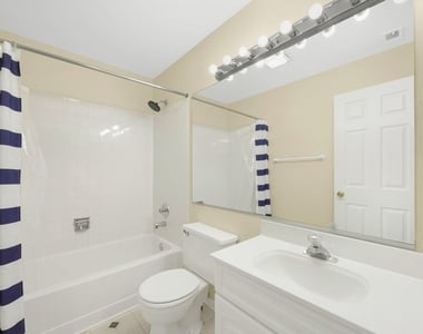 1081 Courtland Drive - Photo Thumbnail 9