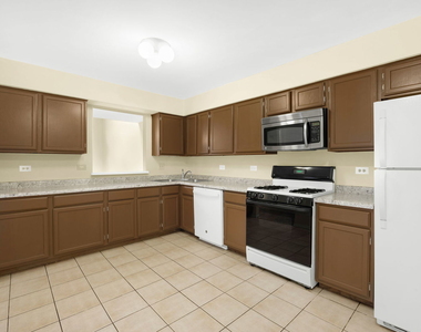 1081 Courtland Drive - Photo Thumbnail 4