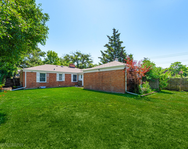600 Garfield Avenue - Photo Thumbnail 24