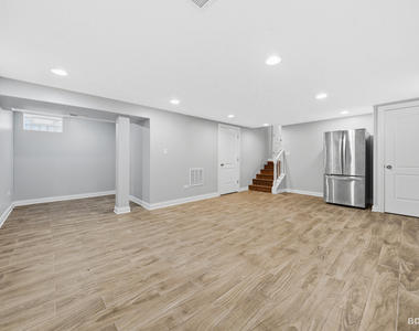 8504 S Calumet Avenue - Photo Thumbnail 23