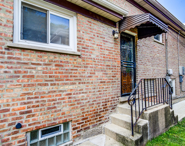 8504 S Calumet Avenue - Photo Thumbnail 26
