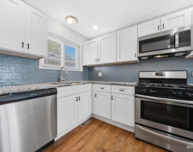 8504 S Calumet Avenue - Photo Thumbnail 10