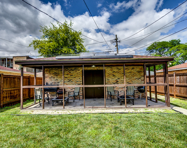 8504 S Calumet Avenue - Photo Thumbnail 29
